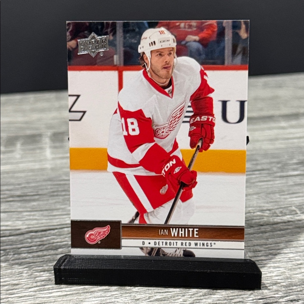 NHL | 2012-13 Upper Deck #65: Detroit Red Wings: Ian White - Hockey Card